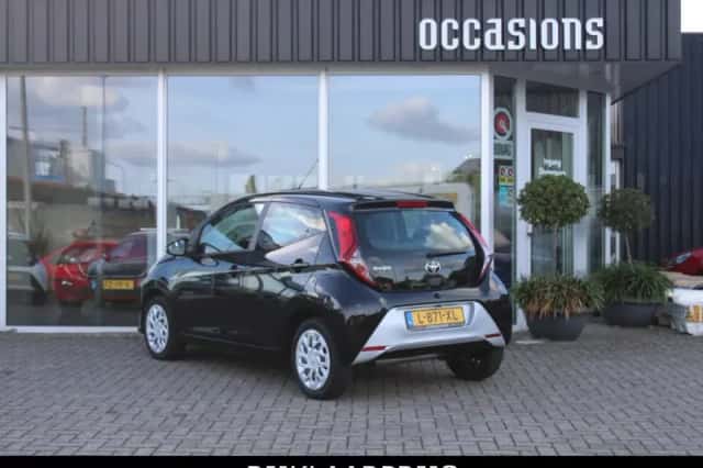 Toyota Aygo (2021) thumbnail 6