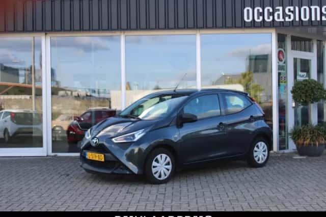 Toyota Aygo (2021) thumbnail 4