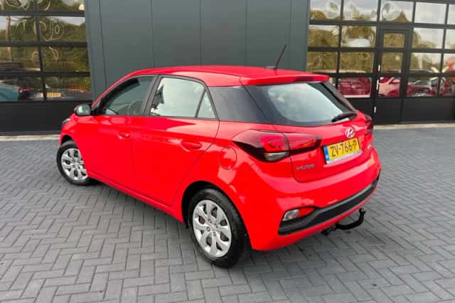 Hyundai i20 (2019) thumbnail 2