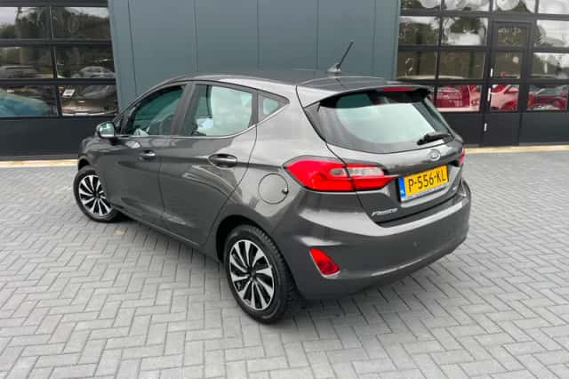 Ford Fiesta (2022) thumbnail 2