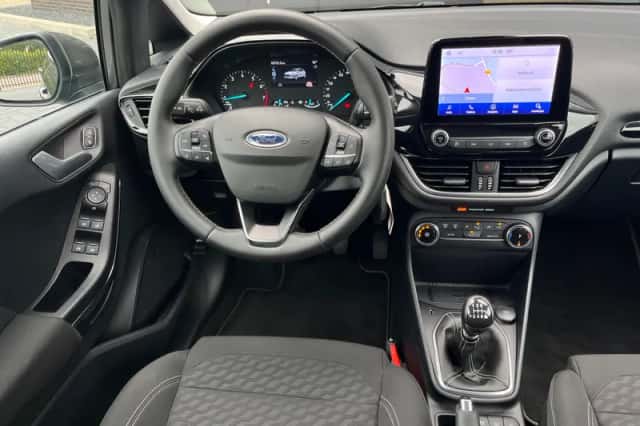Ford Fiesta (2022) thumbnail 3