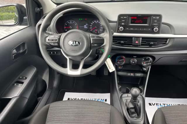 Kia Picanto (2018) thumbnail 3