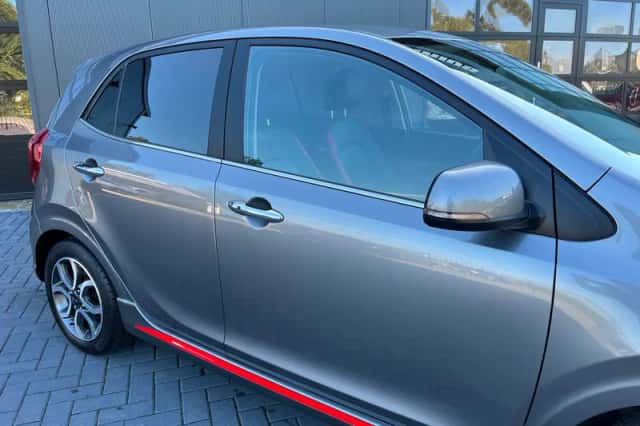 Kia Picanto (2021) thumbnail 6