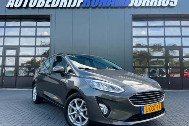 Ford Fiesta (2021) thumbnail 1