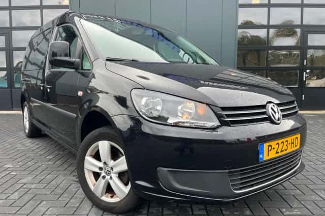 Volkswagen Caddy (2015) thumbnail 4