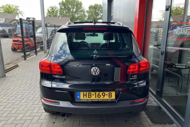 Volkswagen Tiguan (2014) thumbnail 5
