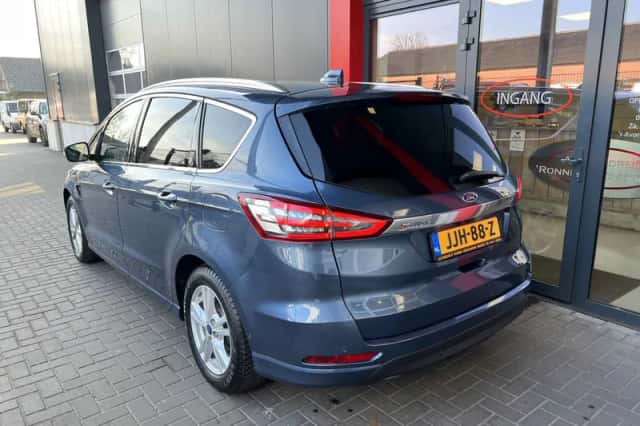 Ford S-Max (2021) thumbnail 3