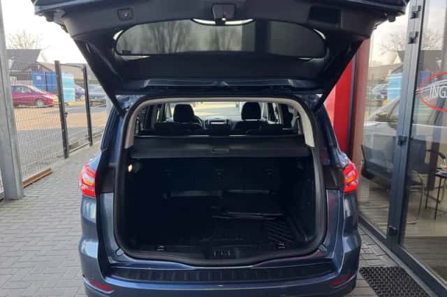 Ford S-Max (2021) thumbnail 5