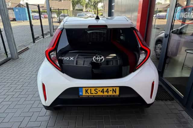Toyota Aygo X (2023) thumbnail 4