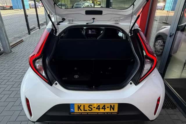 Toyota Aygo X (2023) thumbnail 5
