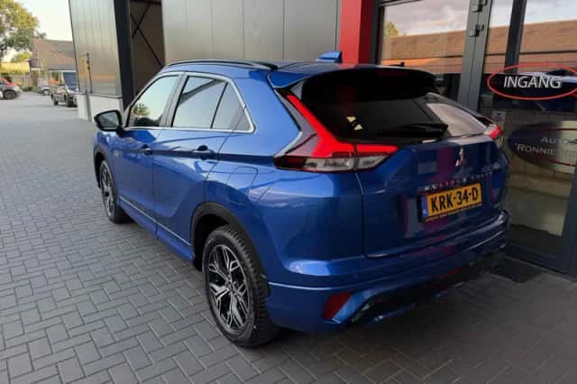 Mitsubishi Eclipse Cross (2023) thumbnail 3