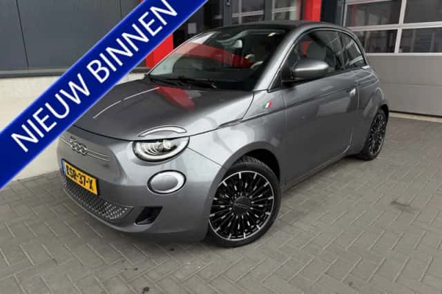 Fiat 500 (2020) thumbnail 1