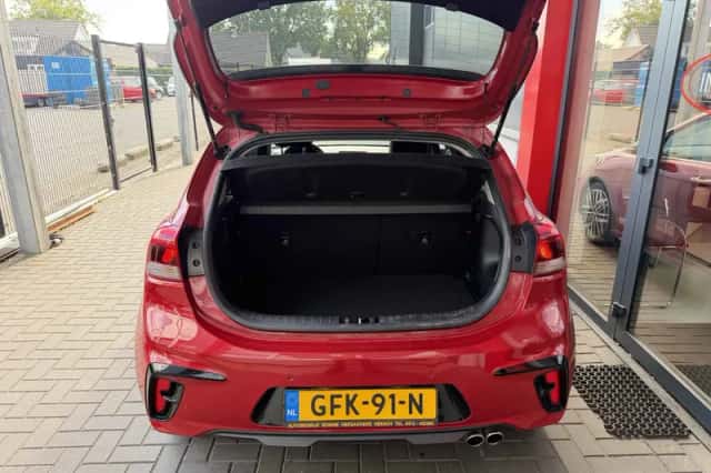 Kia Rio (2021) thumbnail 6