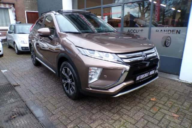 Mitsubishi Eclipse Cross (2018) thumbnail 2