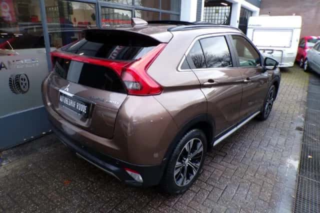 Mitsubishi Eclipse Cross (2018) thumbnail 6