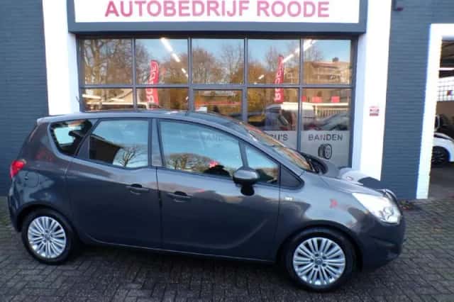 Opel Meriva (2013) thumbnail 1