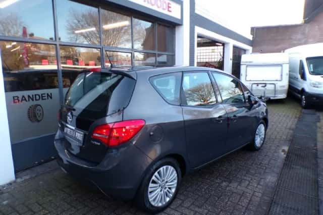 Opel Meriva (2013) thumbnail 5