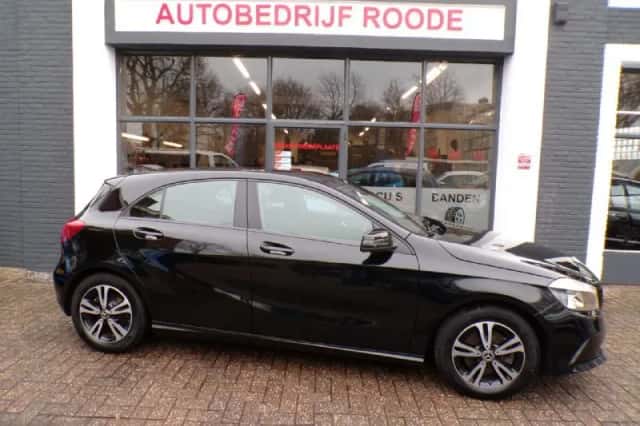 Mercedes-Benz A-Klasse (2017) thumbnail 1