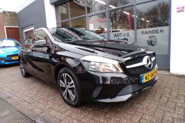 Mercedes-Benz A-Klasse (2017) thumbnail 2