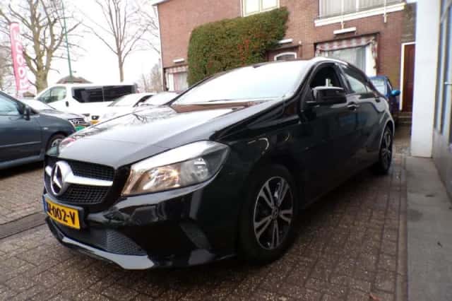 Mercedes-Benz A-Klasse (2017) thumbnail 3