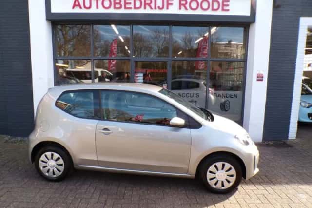 Volkswagen Up! (2018) thumbnail 1