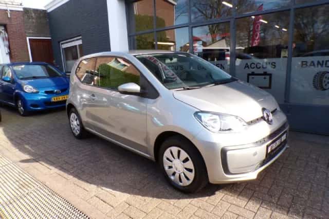Volkswagen Up! (2018) thumbnail 2