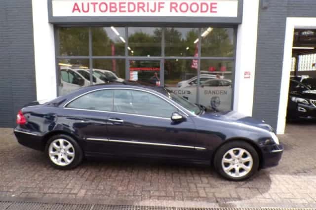 Mercedes-Benz CLK-Klasse (2003) thumbnail 1