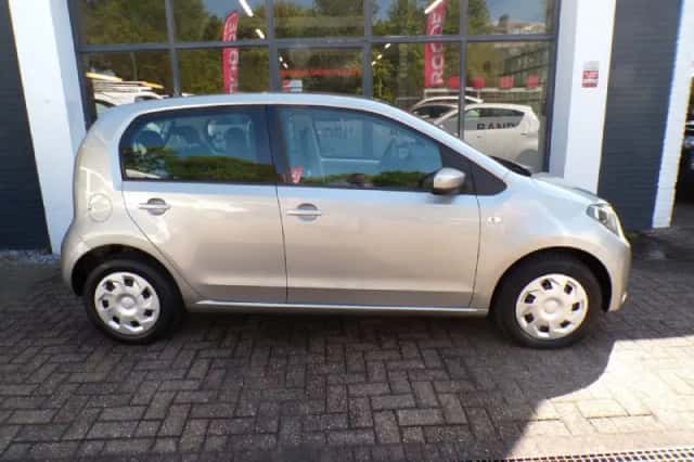 SEAT Mii (2017) thumbnail 4