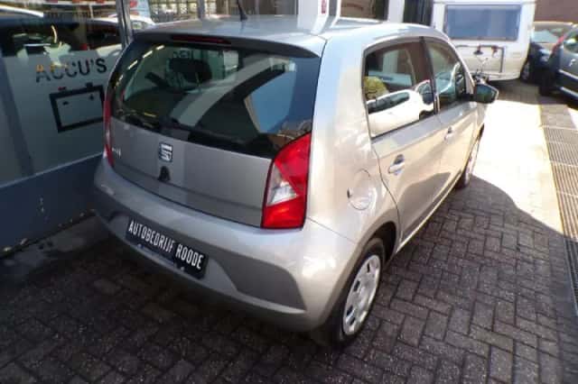 SEAT Mii (2017) thumbnail 5