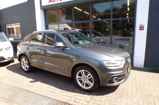 Audi Q3 (2014) thumbnail 2