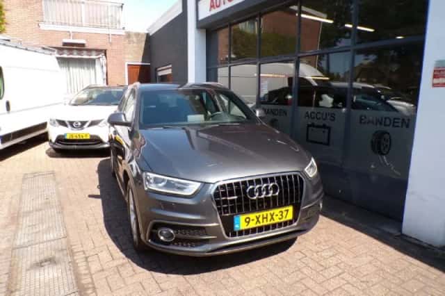 Audi Q3 (2014) thumbnail 4