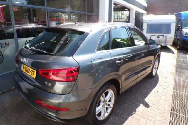 Audi Q3 (2014) thumbnail 6