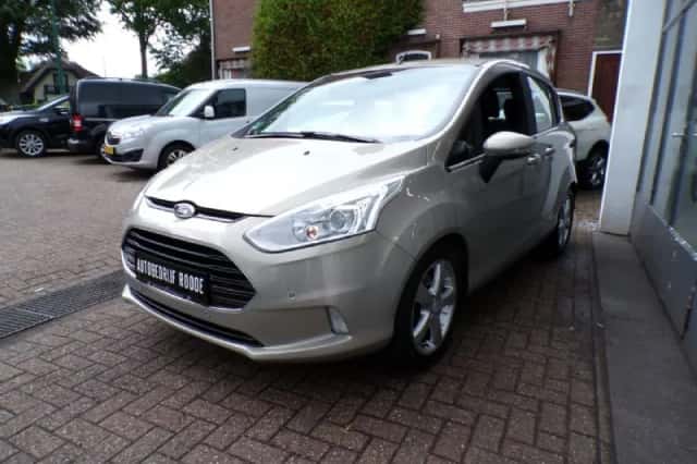 Ford B-Max (2017) thumbnail 3