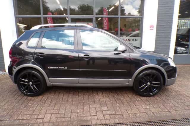 Volkswagen Polo (2008) thumbnail 4