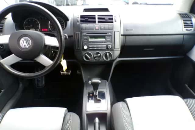 Volkswagen Polo (2008) thumbnail 6