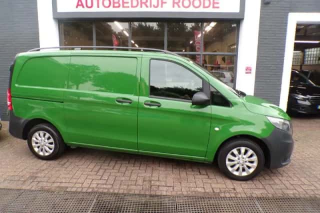 Mercedes-Benz Vito (2015) thumbnail 1