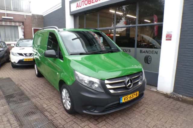 Mercedes-Benz Vito (2015) thumbnail 3