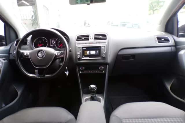 Volkswagen Polo (2016) thumbnail 6
