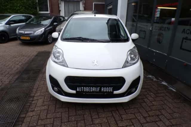Peugeot 107 (2012) thumbnail 4