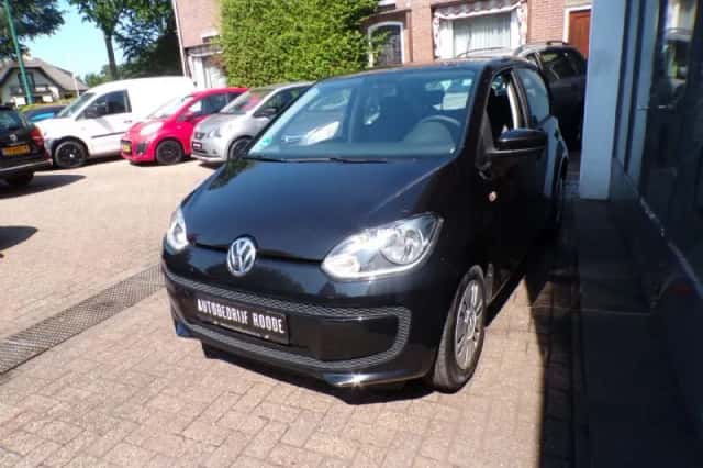 Volkswagen Up! (2016) thumbnail 4