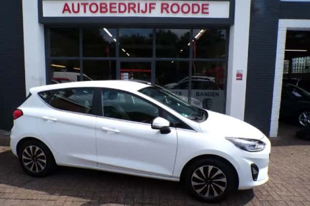 Ford Fiesta (2024) thumbnail 1