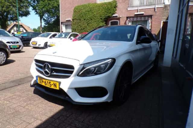 Mercedes-Benz C-Klasse (2016) thumbnail 4