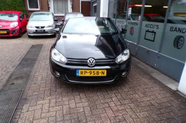 Volkswagen Golf (2012) thumbnail 4
