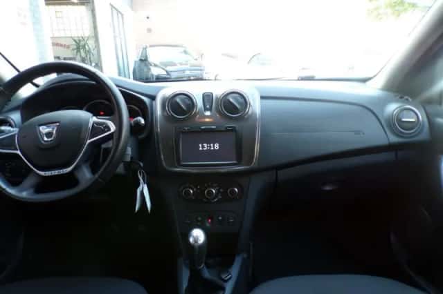 Dacia Sandero (2017) thumbnail 6