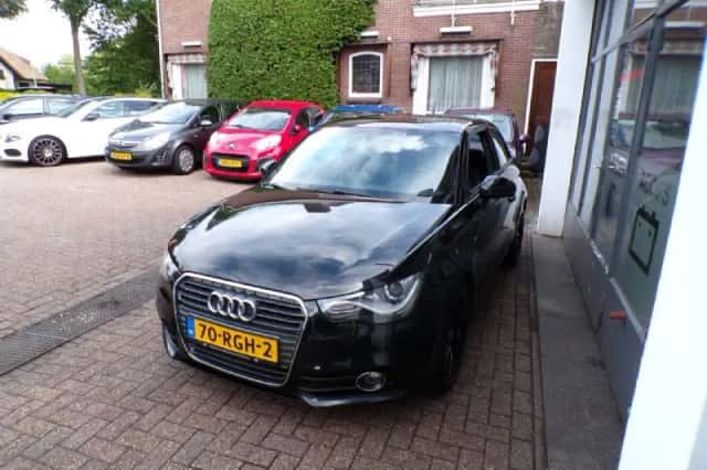 Audi A1 (2011) thumbnail 5