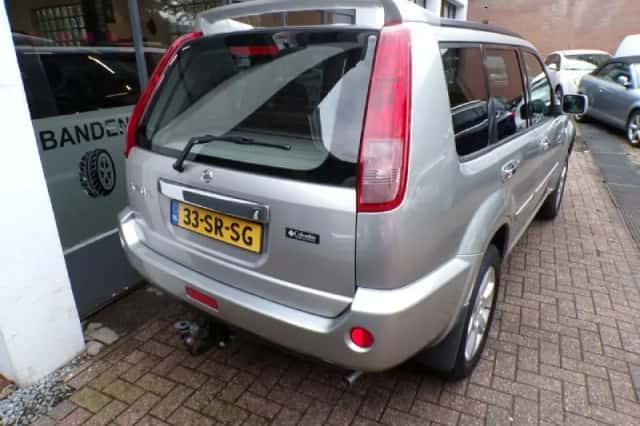 Nissan X-Trail (2006) thumbnail 5