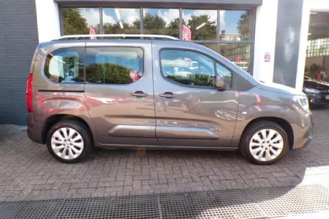 Opel Combo Tour (2021) thumbnail 5