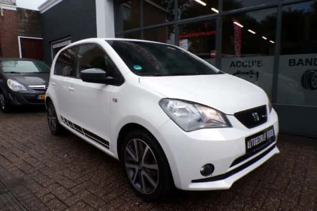 SEAT Mii (2017) thumbnail 2
