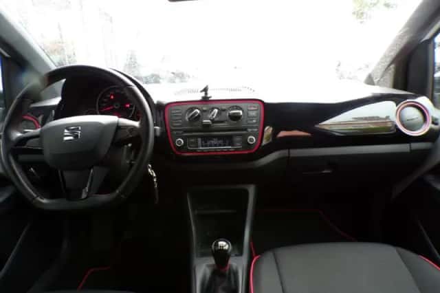 SEAT Mii (2017) thumbnail 6