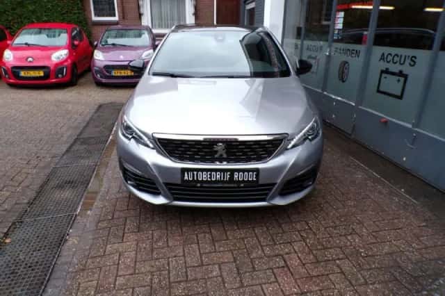 Peugeot 308 (2018) thumbnail 4